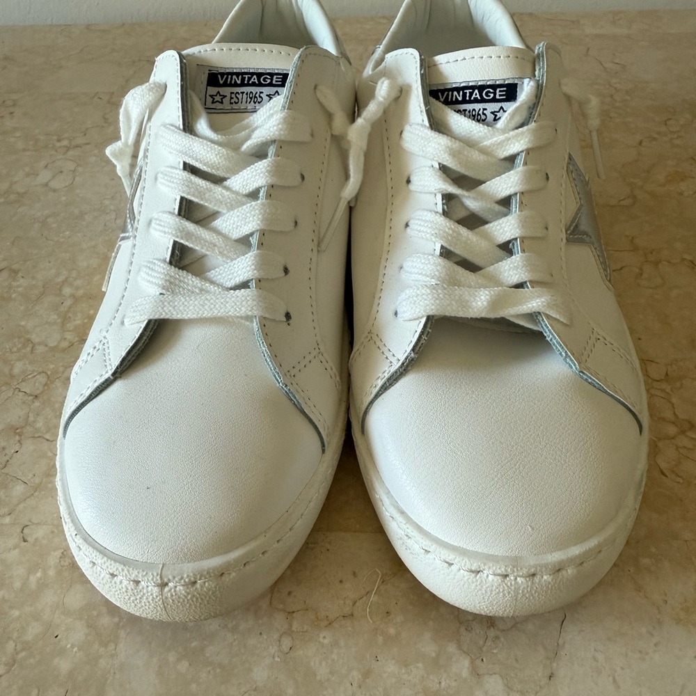 Vintage Havana White and Silver Star women’s sneakers - Picture 2 of 8